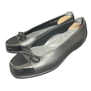 NEW SAS Women's Coco A Black Bow Flats Shoes‎ Size 8 Wide